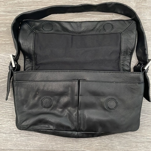 Black Purse - Picture 3 of 7